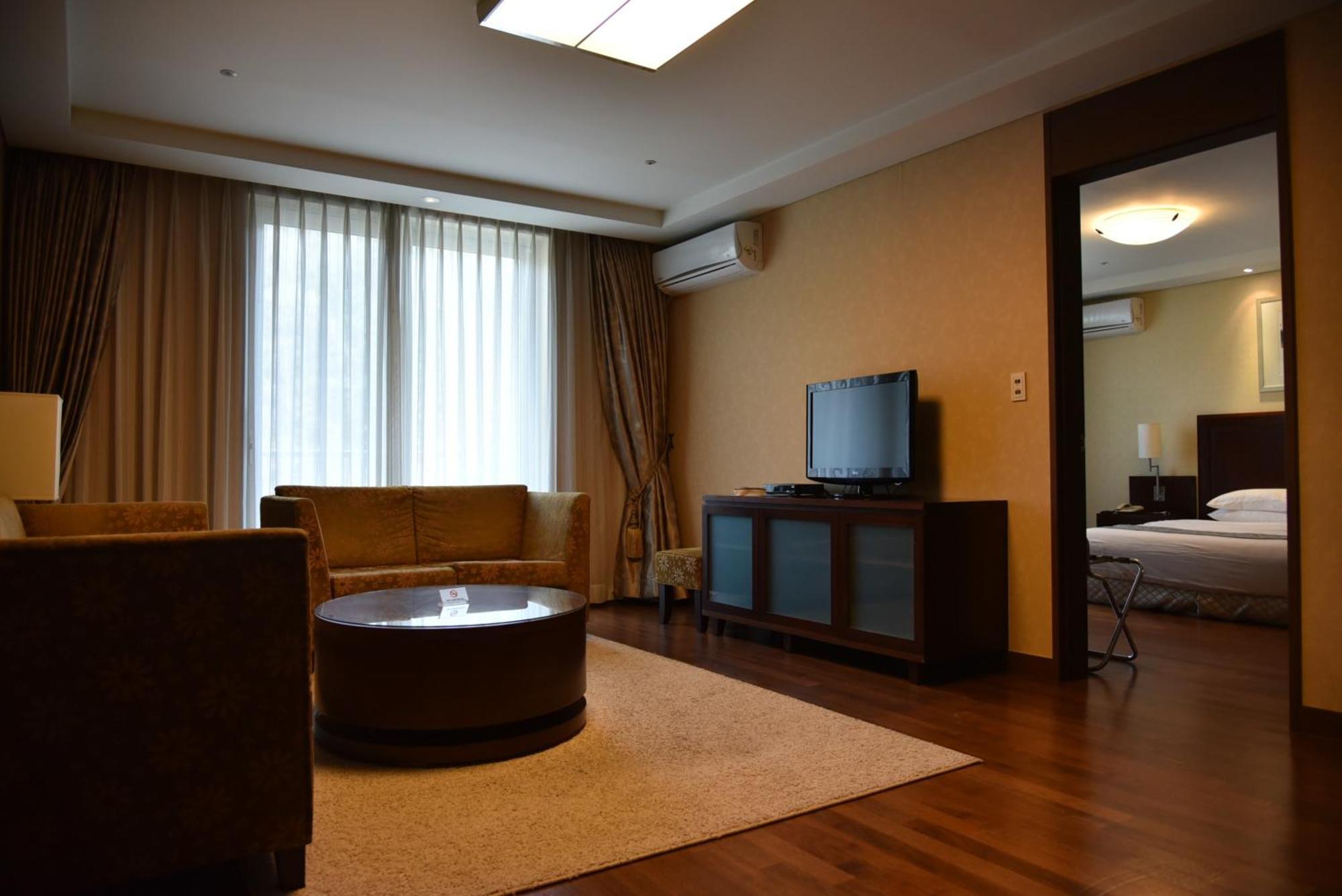 Pocheon Adonis Art Hill Hotel エクステリア 写真